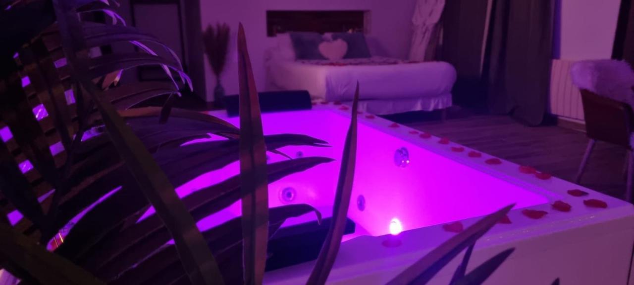 Suite De Charme Avec Jacuzzi Et Jardin Privatif Paris Au Calme Saint-Prix  Exteriör bild