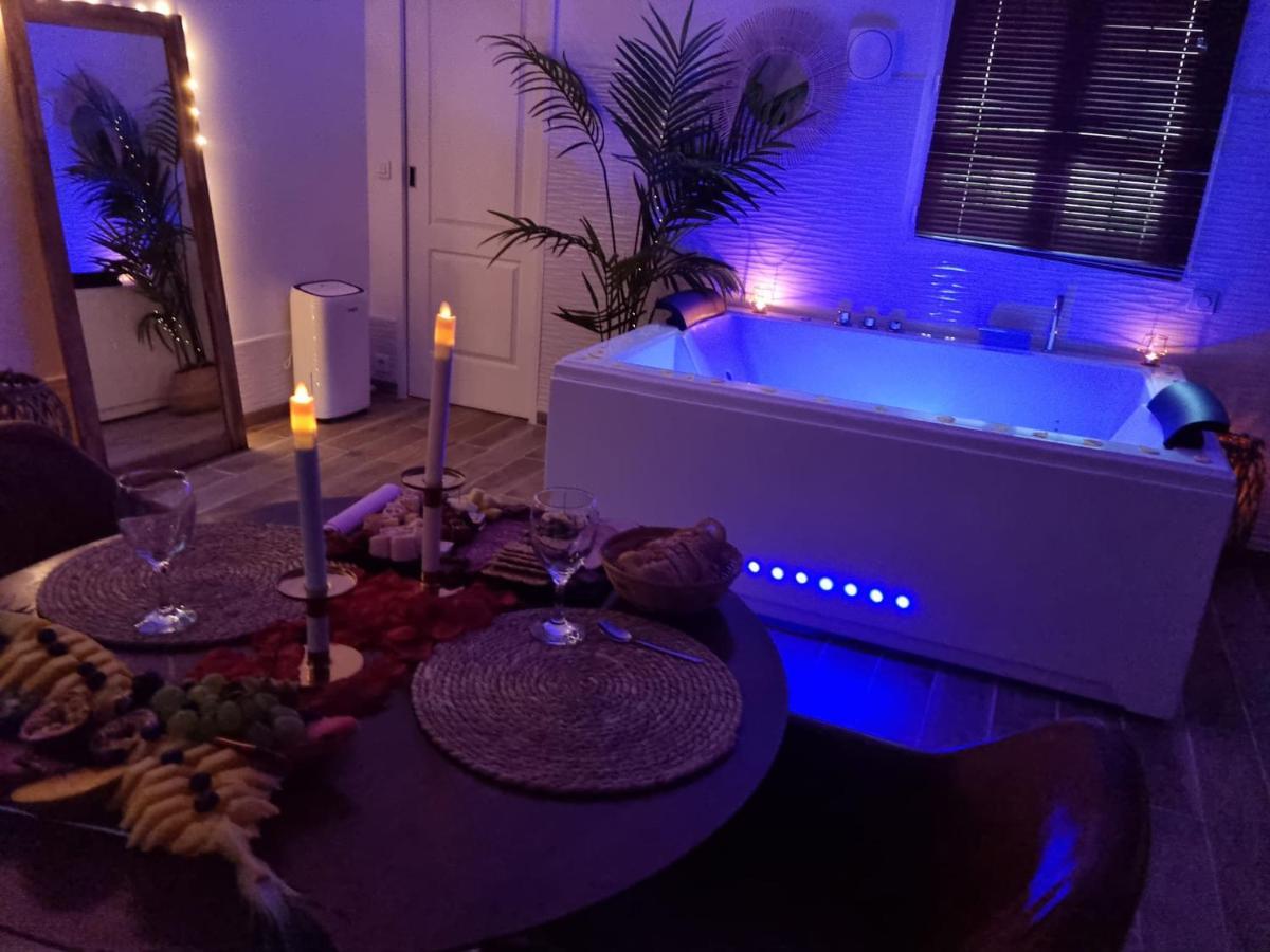 Suite De Charme Avec Jacuzzi Et Jardin Privatif Paris Au Calme Saint-Prix  Exteriör bild