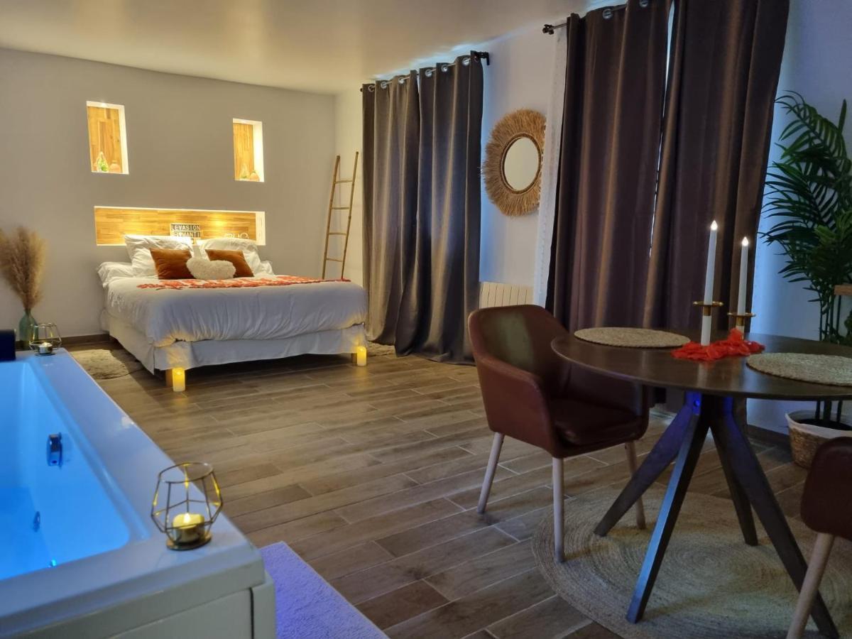 Suite De Charme Avec Jacuzzi Et Jardin Privatif Paris Au Calme Saint-Prix  Exteriör bild