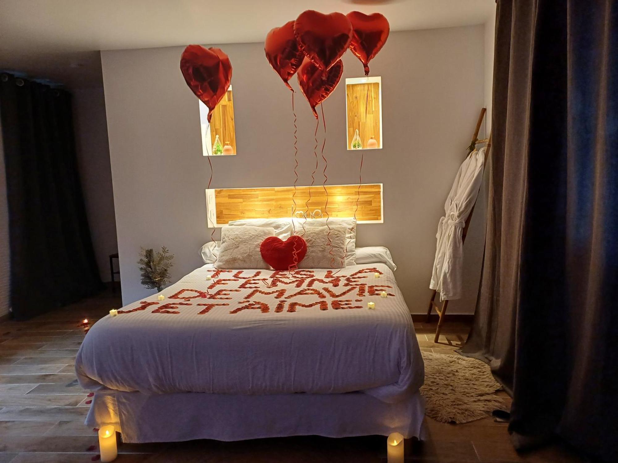 Suite De Charme Avec Jacuzzi Et Jardin Privatif Paris Au Calme Saint-Prix  Exteriör bild