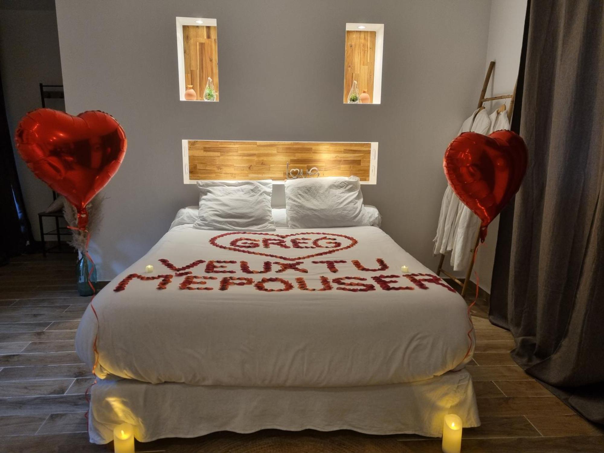 Suite De Charme Avec Jacuzzi Et Jardin Privatif Paris Au Calme Saint-Prix  Exteriör bild