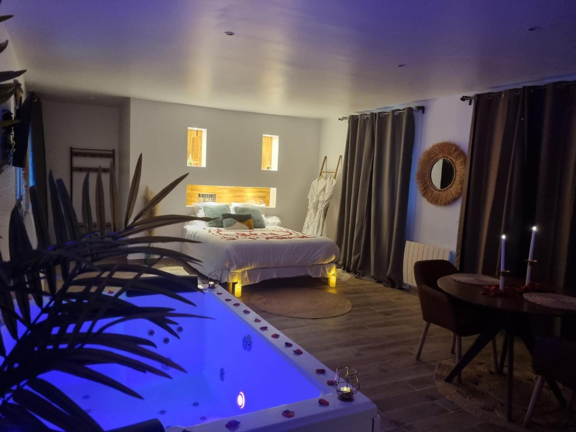 Suite De Charme Avec Jacuzzi Et Jardin Privatif Paris Au Calme Saint-Prix  Exteriör bild